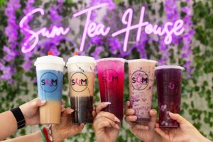 RESTAURANT REVIEWS Sum Tea House Adds Striking Milk and Fruit Teas to University City